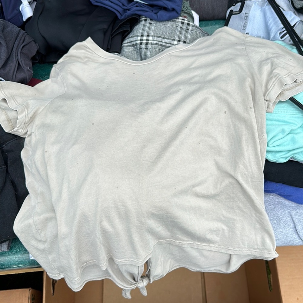 Aerie tee shirt